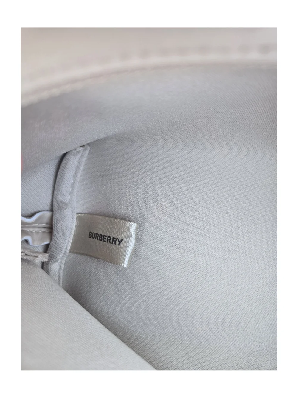 Burberry Cream Cosmetic Pouch